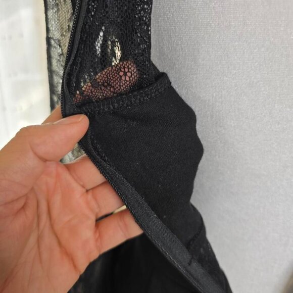 Elegant Black Lace Jumpsuit - Picture 9 of 16